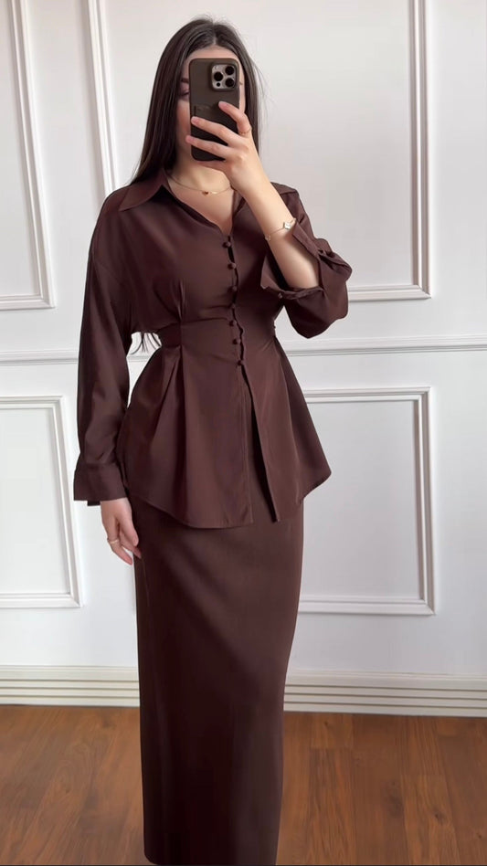 Two-piece set with waist blouse