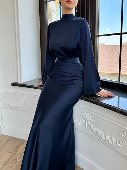 Marinenblaues Satin Maxikleid